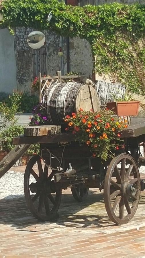 Al Fienile Hotel Orzano Kültér fotó