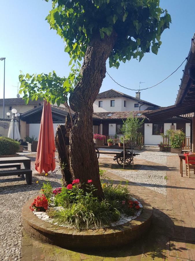 Al Fienile Hotel Orzano Kültér fotó