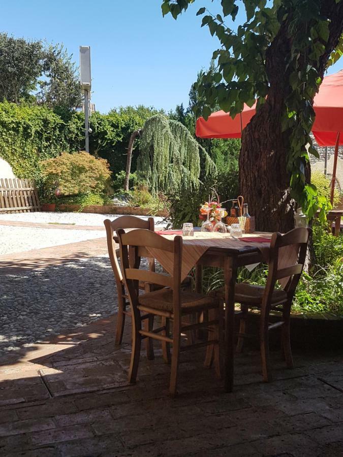 Al Fienile Hotel Orzano Kültér fotó