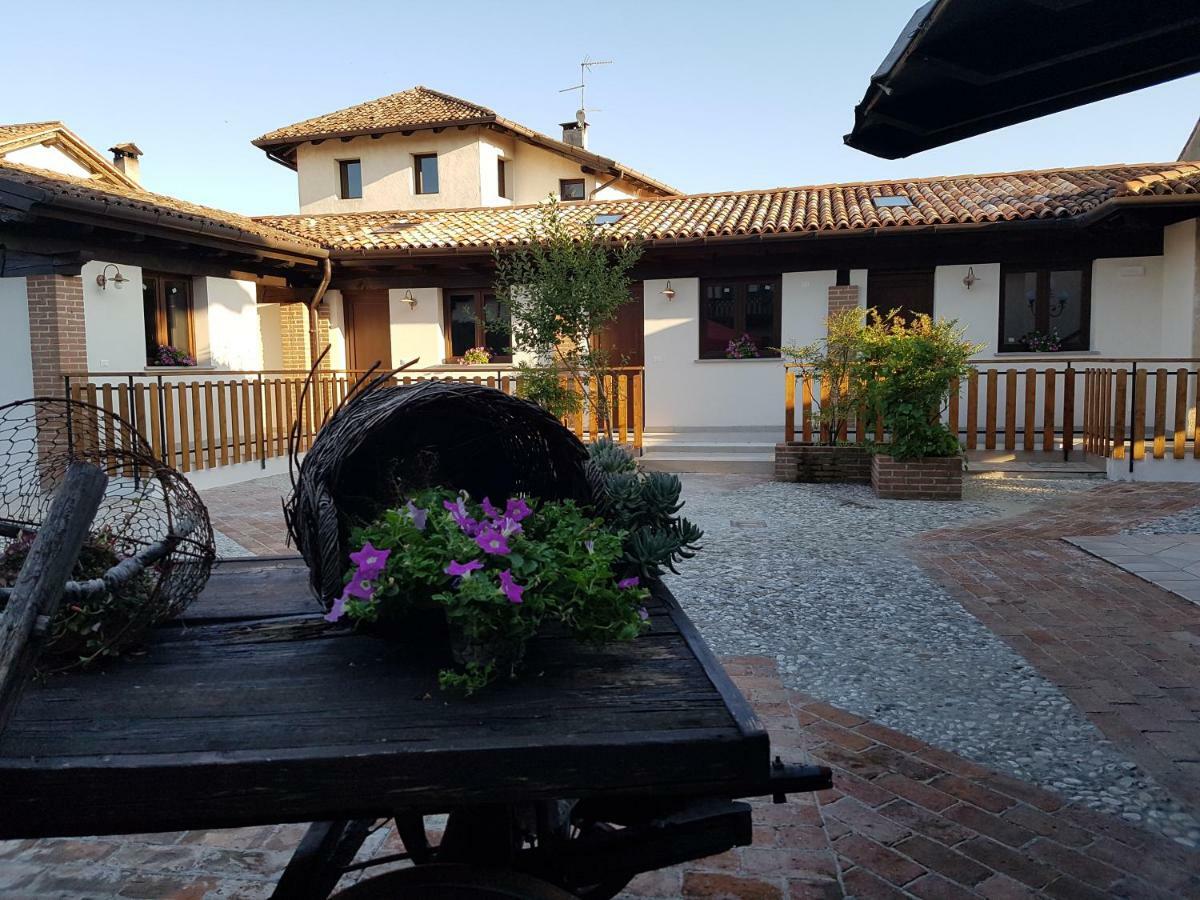 Al Fienile Hotel Orzano Kültér fotó